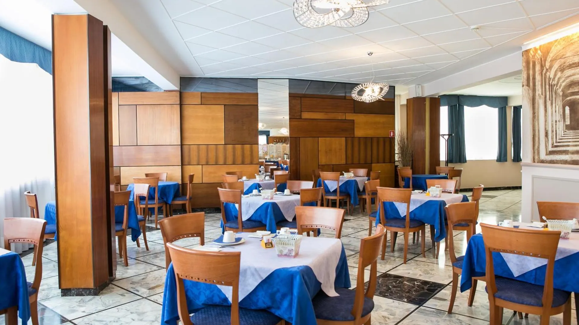 Hotel Ariston Imperia 3*,  Italie