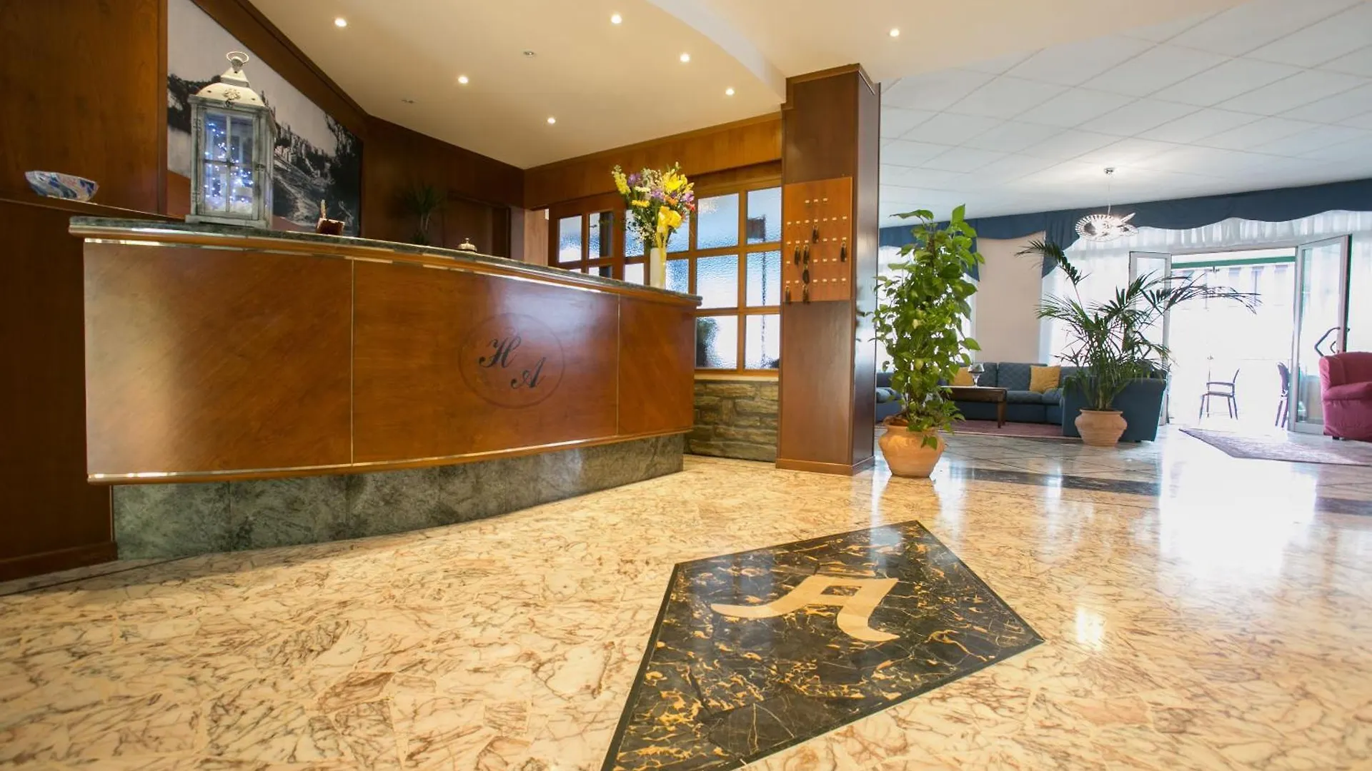 ***  Hotel Ariston Imperia Italie