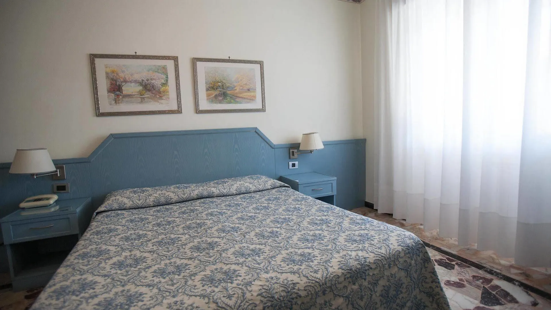 Hotel Ariston Imperia 3*,  Italie