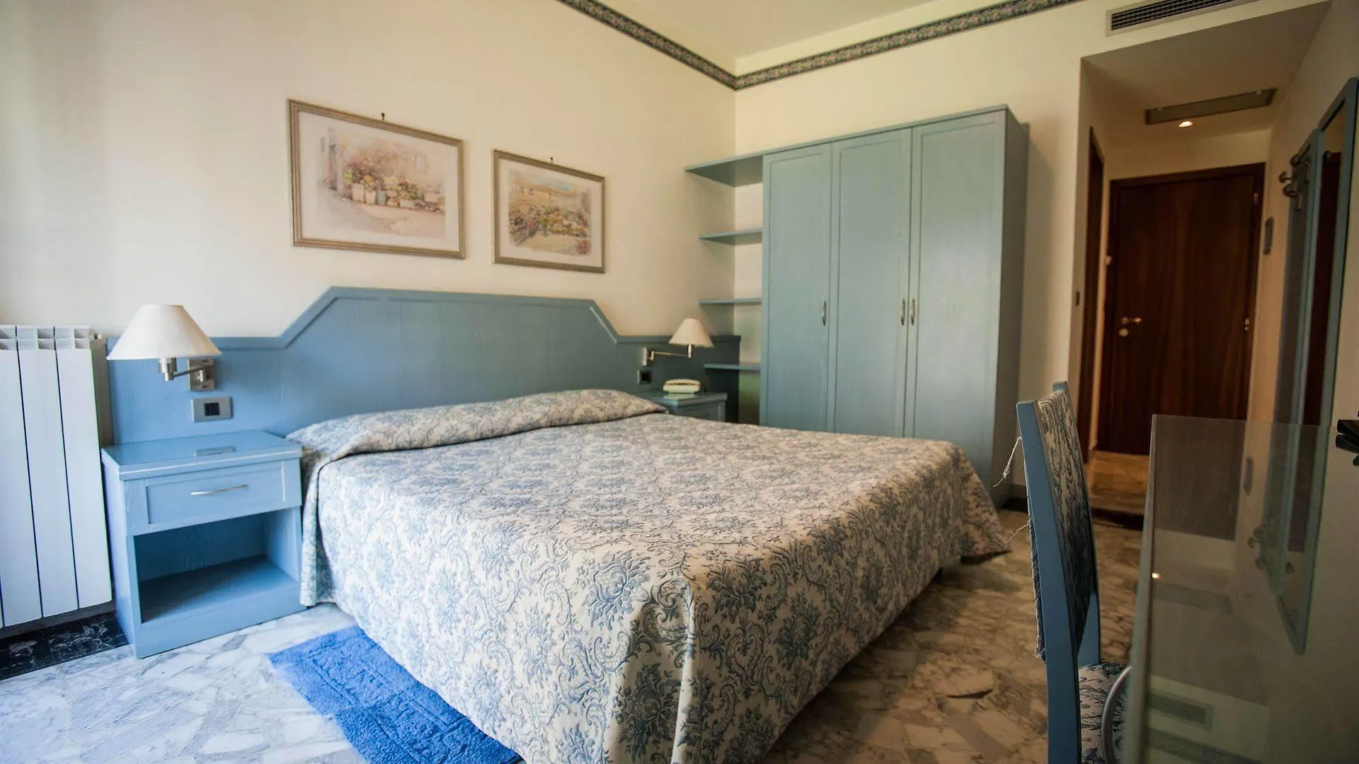 Hotel Ariston Imperia 3*,  Italie